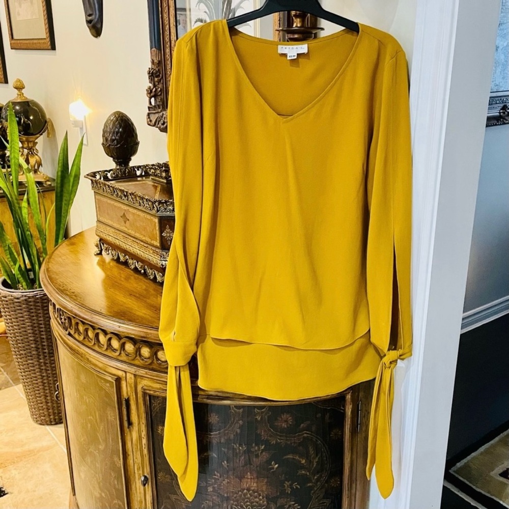 Freda's Mustard Yellow Blouse